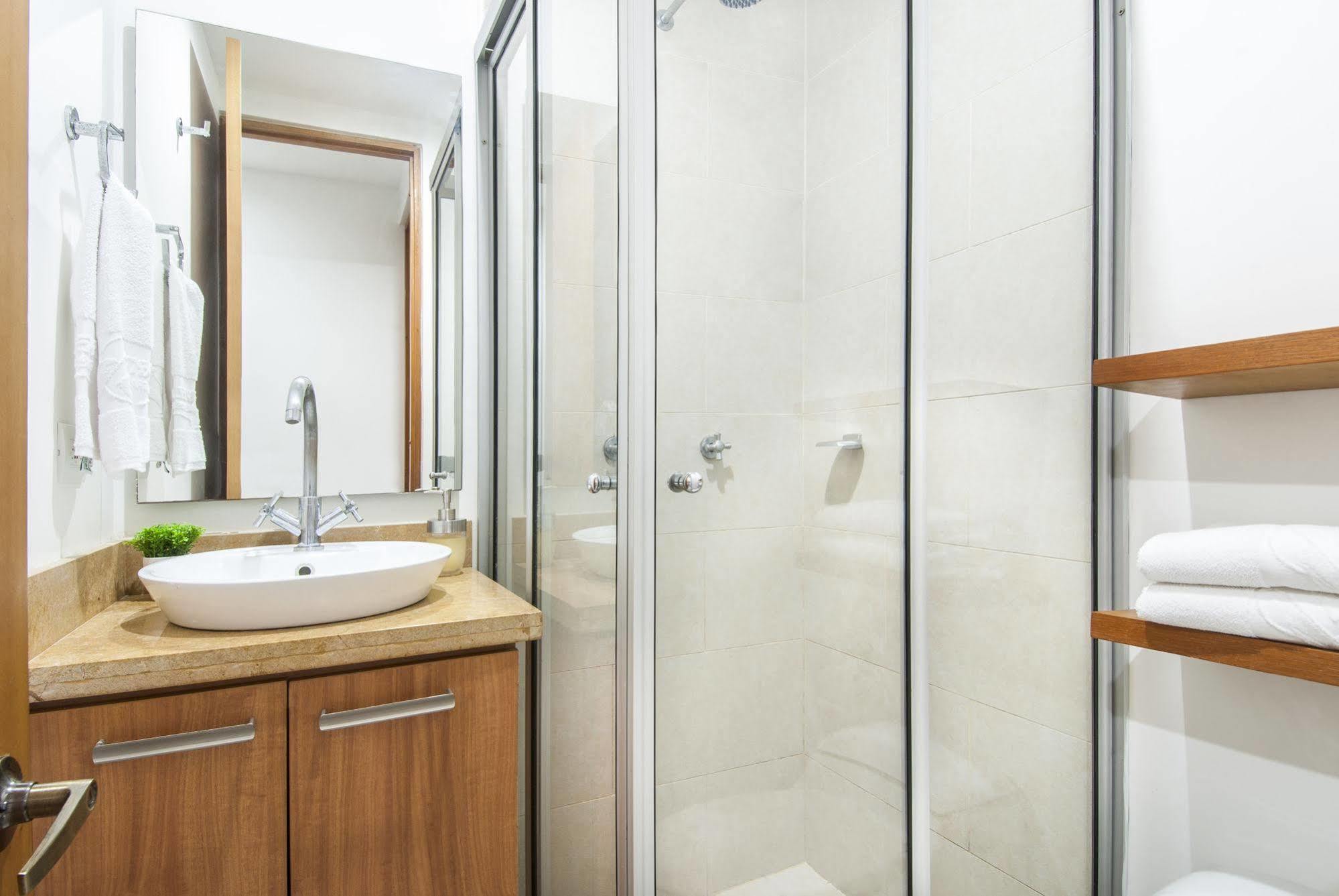 Aparthotel Travelers Orange Cartagena Esterno foto
